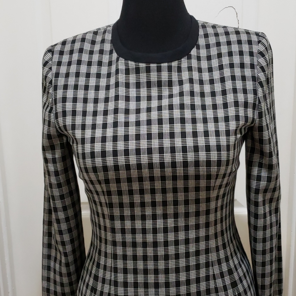 NWOT Executive Black and white dress - Picture 2 of 4